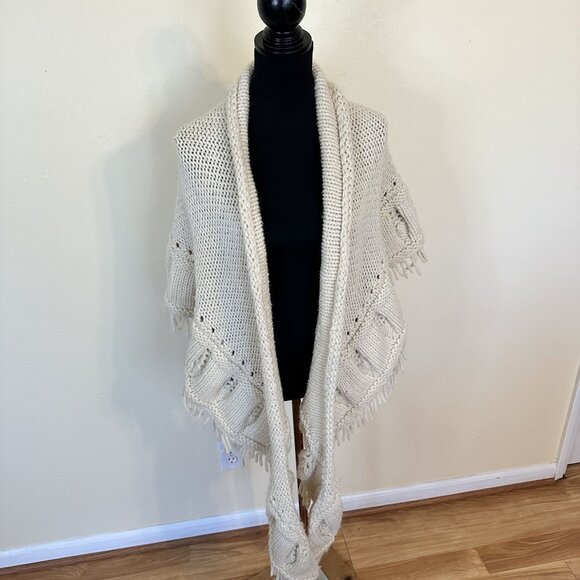 Handmade Knit Cream Shawl With Fringe Leaf Pattern Design 90 X 24 Cozy Cottage - Picture 8 of 8